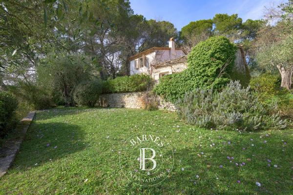 Mougins, Villa 11 Chambres -  600 m² à vendre