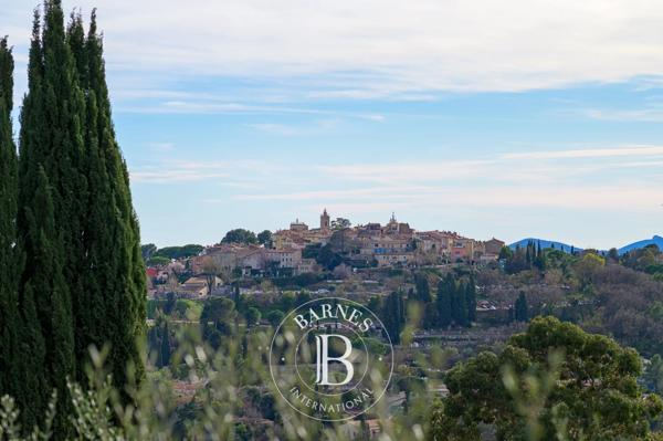 Mougins, Villa 11 Chambres -  600 m² à vendre