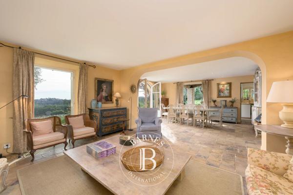 Mougins, Villa 11 Chambres -  600 m² à vendre
