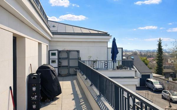 Appartement à vendre    4 pièces • 100 m2 Saint-Maur-des-Fossés