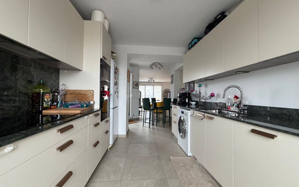 Appartement à vendre    4 pièces • 100 m2 Saint-Maur-des-Fossés