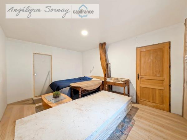 Maison de caractère en pierre – Baume-les-Messieurs (Jura)