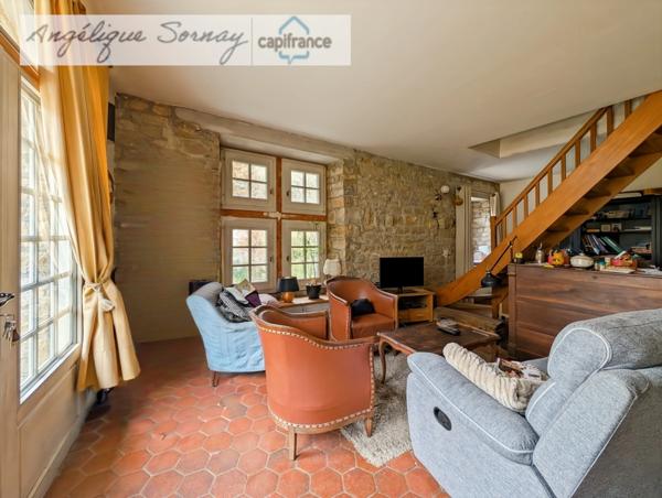 Maison de caractère en pierre – Baume-les-Messieurs (Jura)