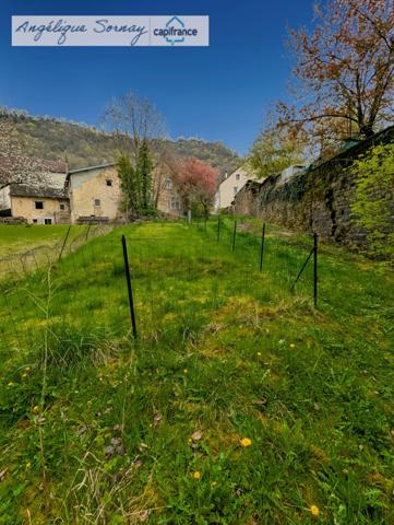 Maison de caractère en pierre – Baume-les-Messieurs (Jura)