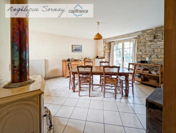 Maison de caractère en pierre – Baume-les-Messieurs (Jura)