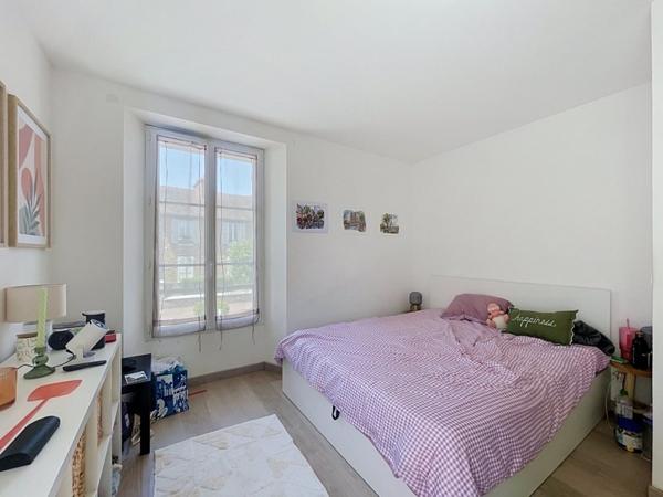 Immeuble à vendre 720 000 € Rambouillet 303 m² DPE D