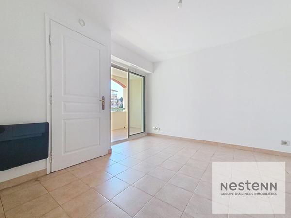 port fréjus, studio, 1 chambre, vue port et calme