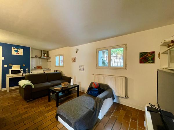 Cadaujac dans un environnement calme maison traditionnelle