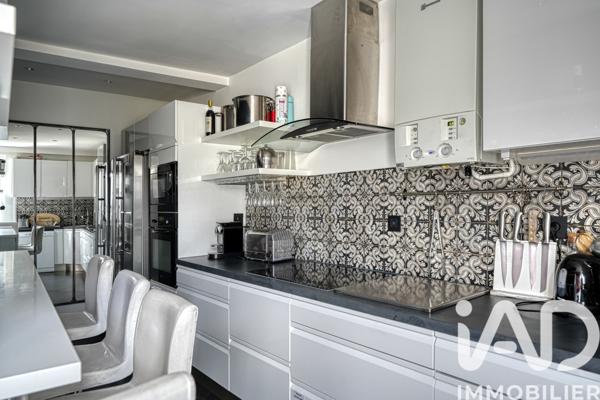 Appartement à vendre 4 pièces 94 m² Paris 8