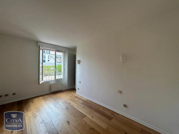 Appartement à louer 5 pièces 122.19m² Chartres (28000)