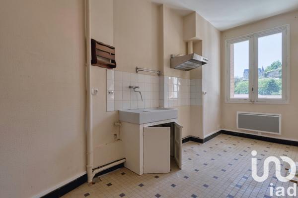 Building for sale 367 m² Le Cheylard