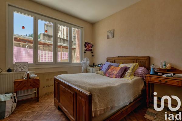 Building for sale 367 m² Le Cheylard