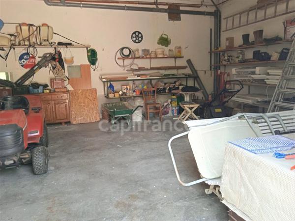 MAGNIFIQUE MAISON DU 19è AVEC 4 DEPENDANCES ET TERRAIN CONSTRUCTIBLE