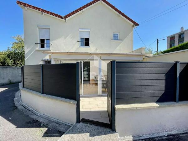 Montreuil Maison 4 pièces 90 m2 avec terrasse, véranda, box et remise
