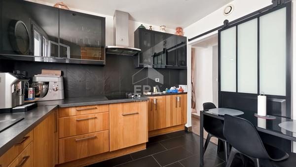 Montreuil Maison 4 pièces 90 m2 avec terrasse, véranda, box et remise