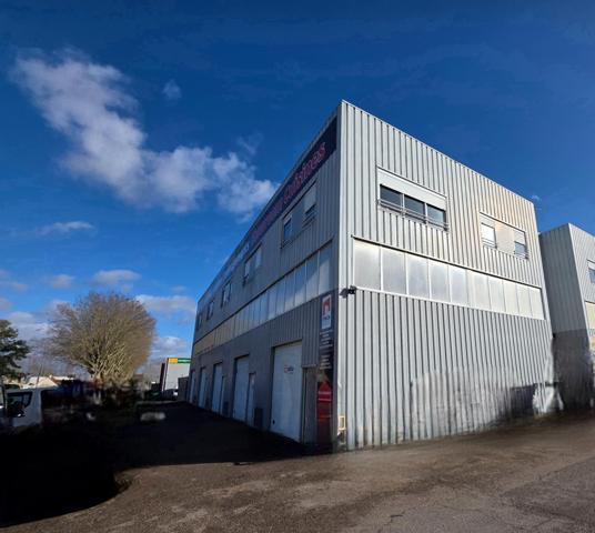 Bureaux de 172² au 1er étage à ACHERES