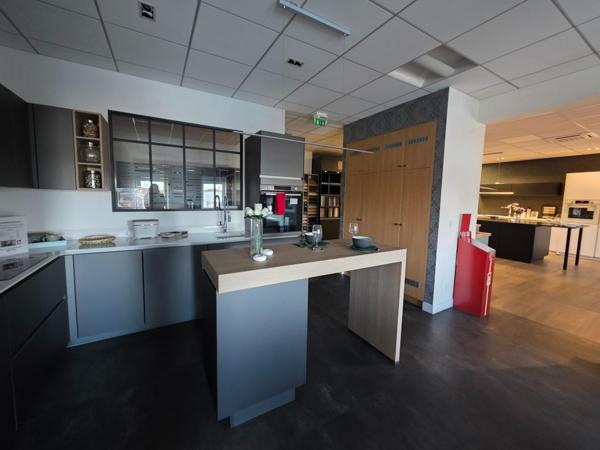 Bureaux de 172² au 1er étage à ACHERES