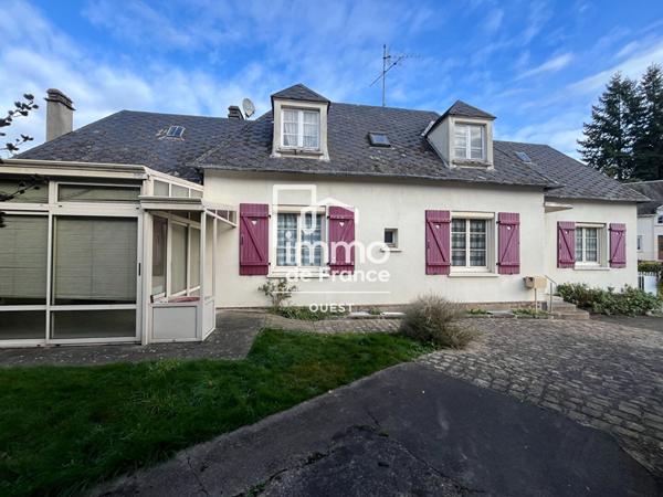 Maison Ambrieres Les Vallées 6 pièce(s) 125 m2