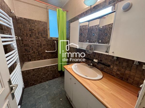 Maison Ambrieres Les Vallées 6 pièce(s) 125 m2