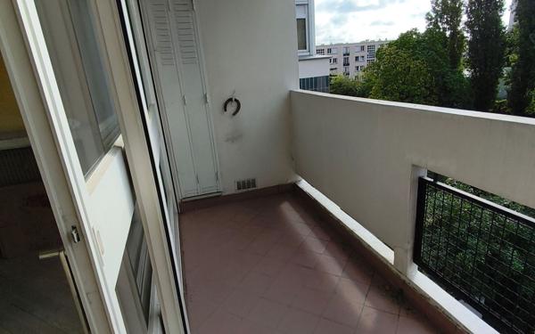 Appartement à vendre    4 pièces • 76,07 m2 Maisons-Alfort