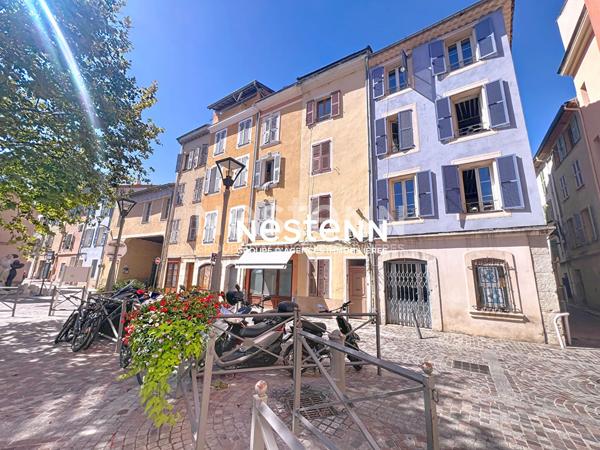 VALLAURIS- EMPLACEMENT N°1 - CENTRE VILLE-APPARTEMENTS- LOCAL COMMERCIAL-130M2