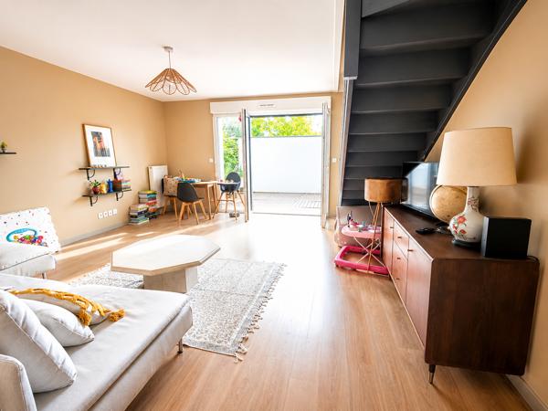 LOOS 3mn CHR maison récente T4 Exterieur parking privatif