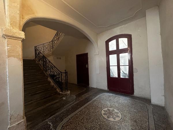 IMMEUBLE CENTRE-VILLE INVESTISSEMENT - TARASCON