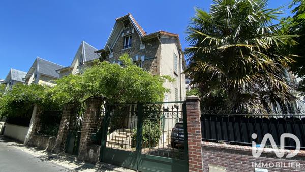 Maison à vendre 7 pièces 145,59 m² Bois-Colombes