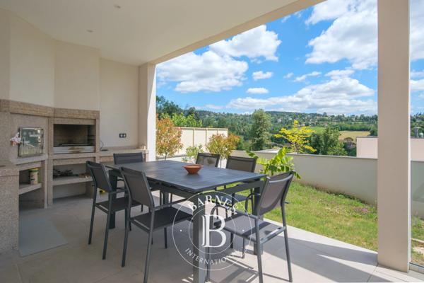 Limonest, Maison 4 Chambres -  275 m² à vendre