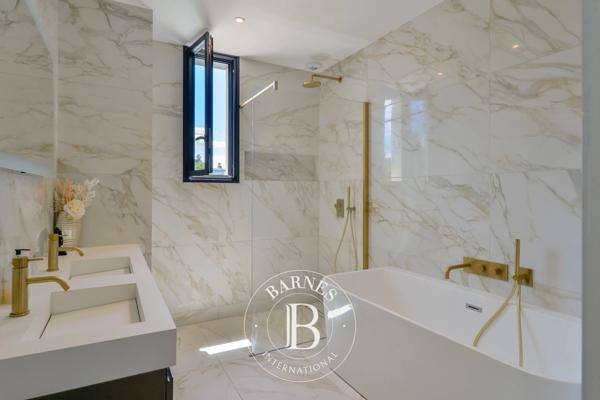 Limonest, Maison 4 Chambres -  275 m² à vendre