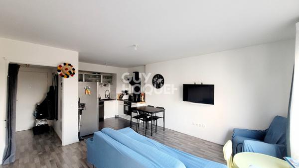 Appartement Colombes 2 pièce(s) 45 m2 avec balcon (Tram T1 - Fossé Jean - Ligne J Paris Saint Lazare)