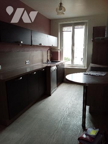 Appartement de 114 m² au 2ème étage,  lumineux et spacieux, avec cellier extérieur