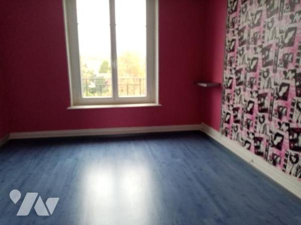 Appartement de 114 m² au 2ème étage,  lumineux et spacieux, avec cellier extérieur