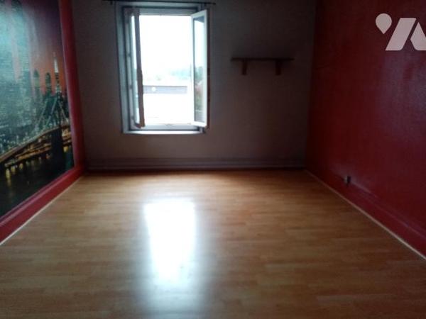 Appartement de 114 m² au 2ème étage,  lumineux et spacieux, avec cellier extérieur
