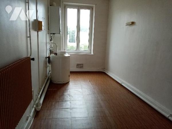 Appartement de 114 m² au 2ème étage,  lumineux et spacieux, avec cellier extérieur