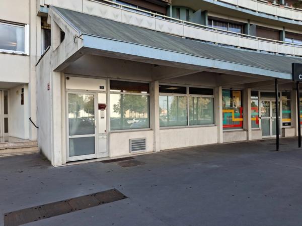 Local commercial polyvalent – Résidence Couronne de Gigny
