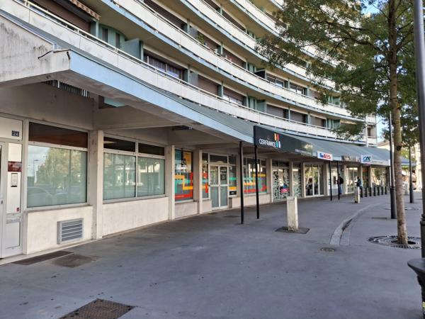 Local commercial polyvalent – Résidence Couronne de Gigny