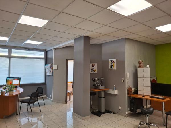 Local commercial polyvalent – Résidence Couronne de Gigny