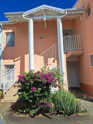 Duplex au cœur de Saint-François – Élégance, volume et douceur de vivre