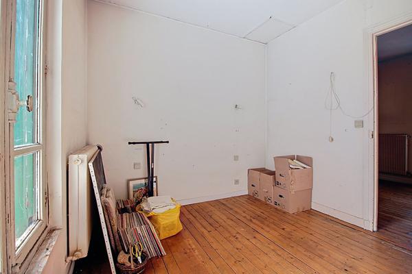 MAISON ** A RENOVER ** NANTERRE VIEUX-PONT 2 CHAMBRES JARDIN