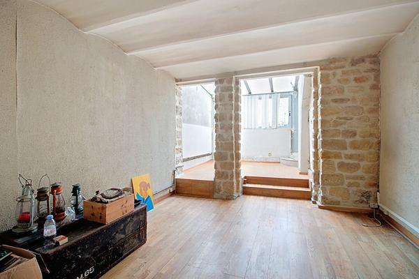 MAISON ** A RENOVER ** NANTERRE VIEUX-PONT 2 CHAMBRES JARDIN