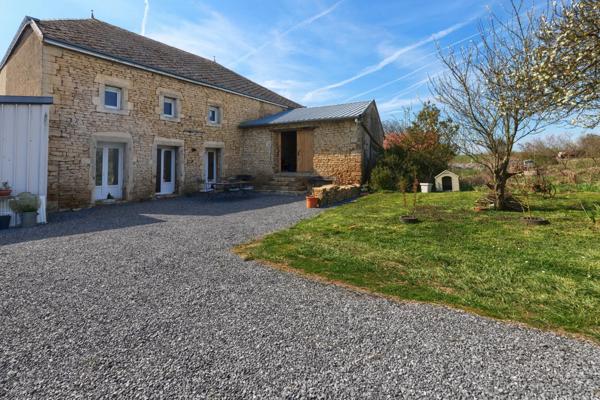 BELLE DEMEURE DE CARACTERE AVEC UNE ÂME