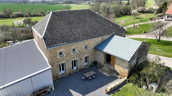 BELLE DEMEURE DE CARACTERE AVEC UNE ÂME