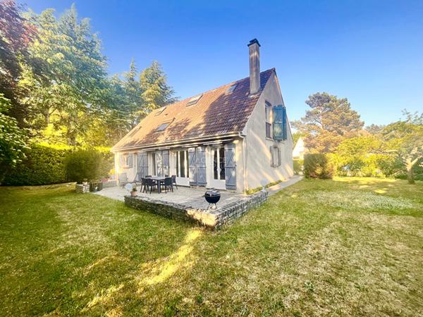 Maison Vaureal 8 pièce(s) 154 m2 €479 000 ** - Référence 2157