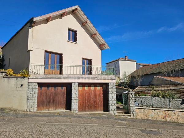 Maison à vendre avec terrain de 748 m² 5 pièces 4 chambres et garage PANISSIERES (42)