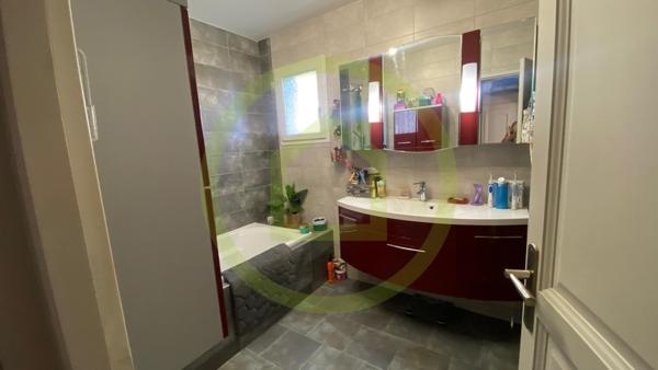 Villa à ORANGE (84100)