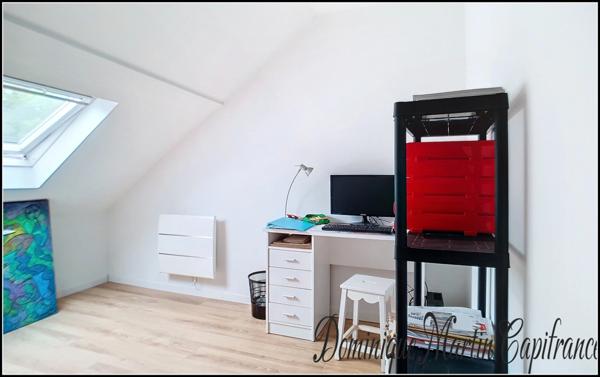 Maison à vendre 10 pièces (72)-218m²-P8- bord de Loir- cave- dépendances