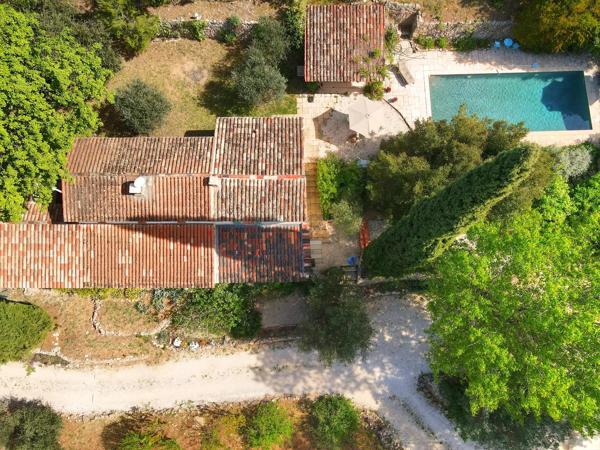 LORGUES – PROPRIÉTÉ DE CHARME AU CŒUR DE LA PROVENCE VERTE