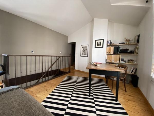 Maison à vendre |  Marans |  8 pièces | 206 m²