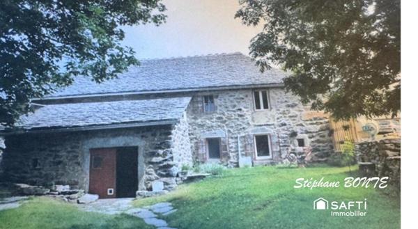 Ferme en pierres pleine de charme – grange, jardin